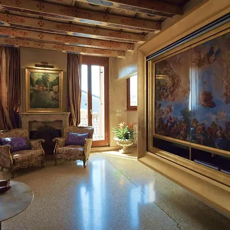 شقة Opera Luxury *