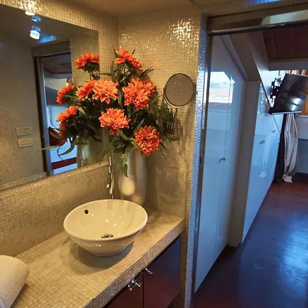 Opera Luxury * فيرونا