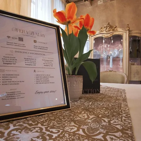 Opera Luxury
