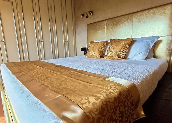 Opera Luxury