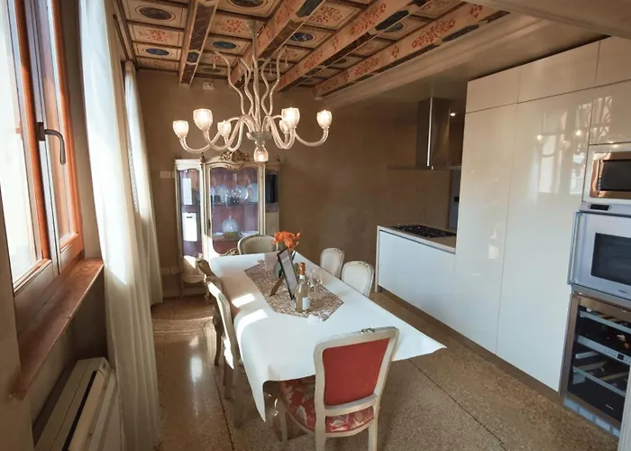 Opera Luxury فيرونا