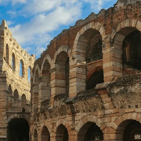 Opera Luxury * Verona